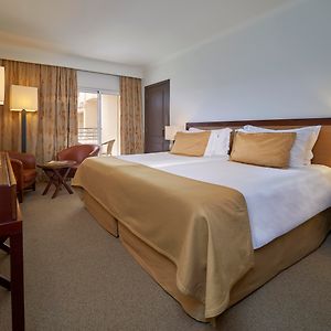 Family King Suite